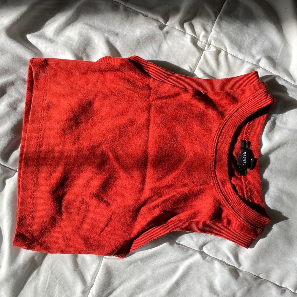 Red orange top